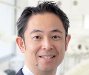 増岡尚哉先生 エムアンドアソシエイツ矯正歯科