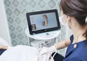 大阪H2B歯科・矯正歯科1