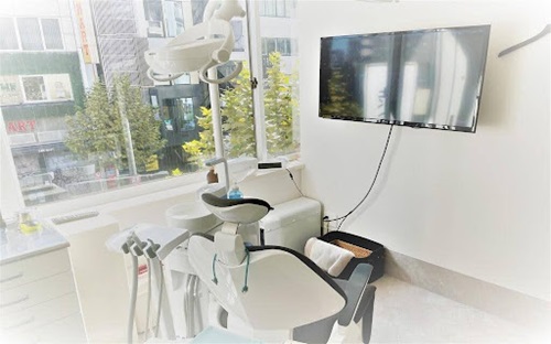 デンタルクリニックアレーズ銀座の院内画像