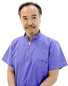 梅田スマイルパートナー矯正歯科の松茂 芳紀院長先生の画像